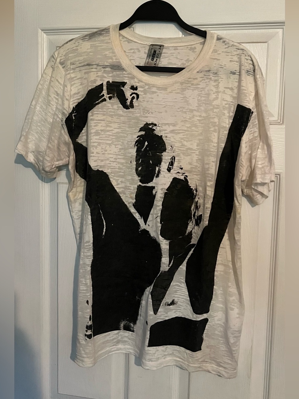 Wet Cement Men’s White & Black Graphic Crewneck T-Shirt - Large